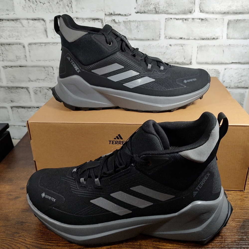 Adidas Terrex Trailmaker 2.0 Mid Gore-Tex Hiking Shoes Women's Sz. 11 Black Gray